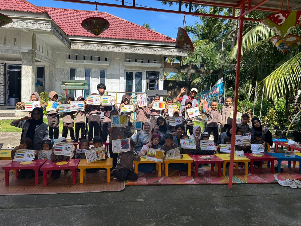 Mahasiswa KKN Unand Mengajar di Dua TK Toboh Gadang